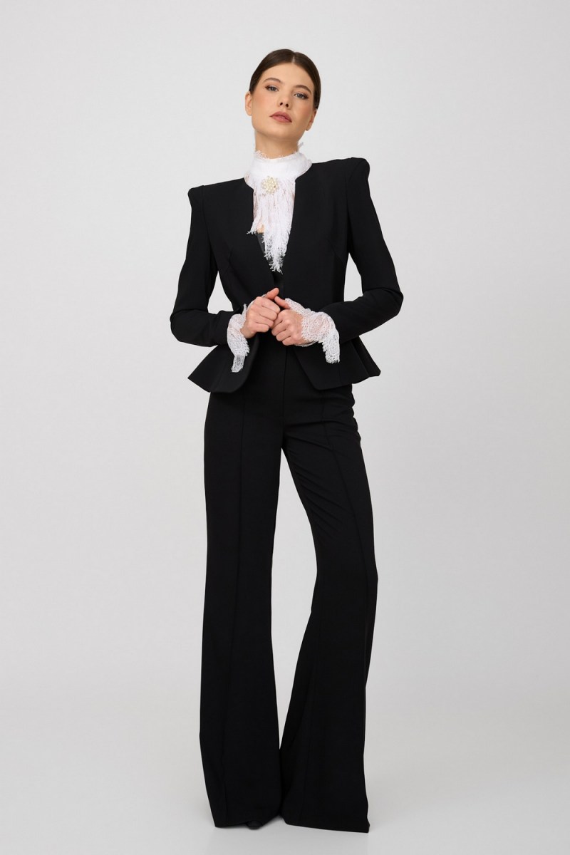 PANTALONI DIN CREP POZA 1